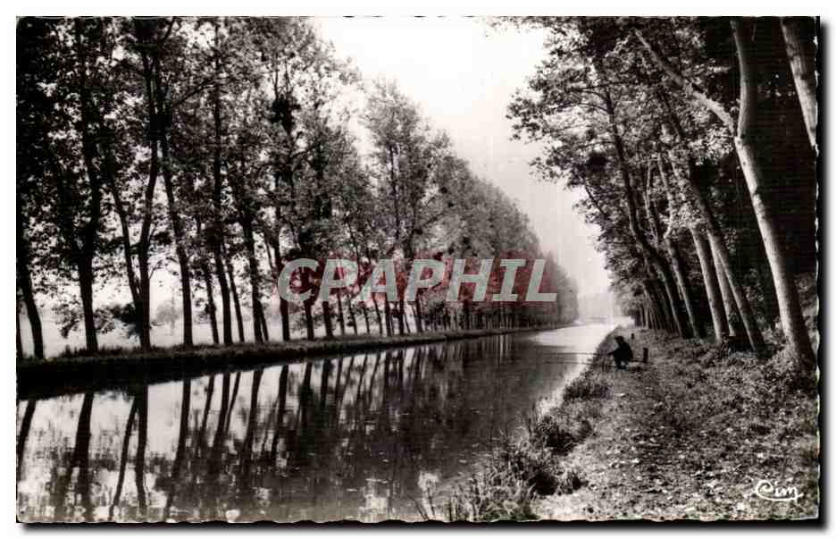 Cosne (Nièvre) — Le Canal — Photo Ér. Macon (S. et L.)