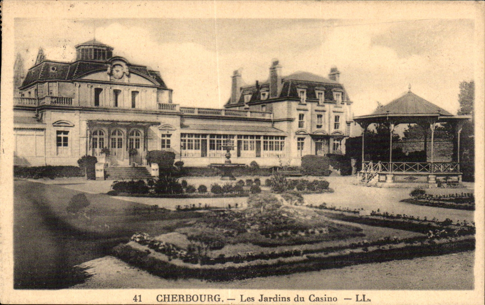 CPA Cherbourg Les jardins du casino