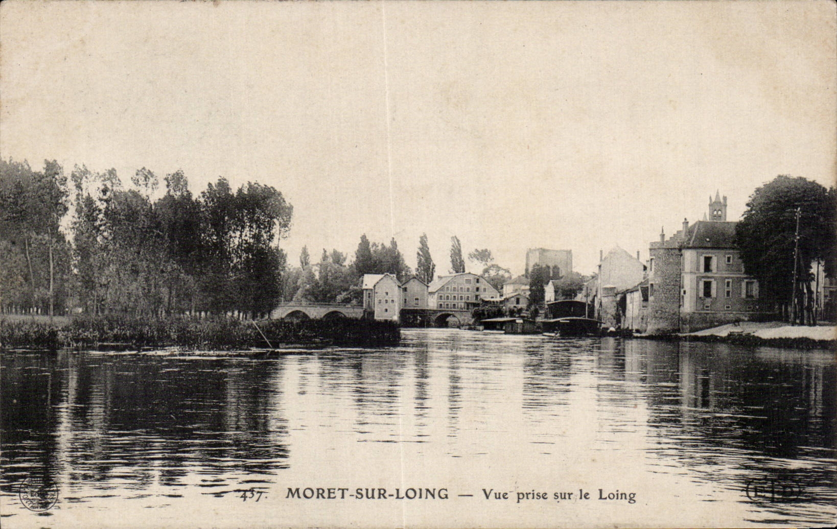 Moret sur Loing - Vue prise sur le Loing - CPA 