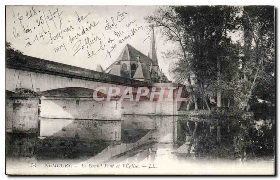 Nemours - Le Grand Pont et l Eglise - CPA 