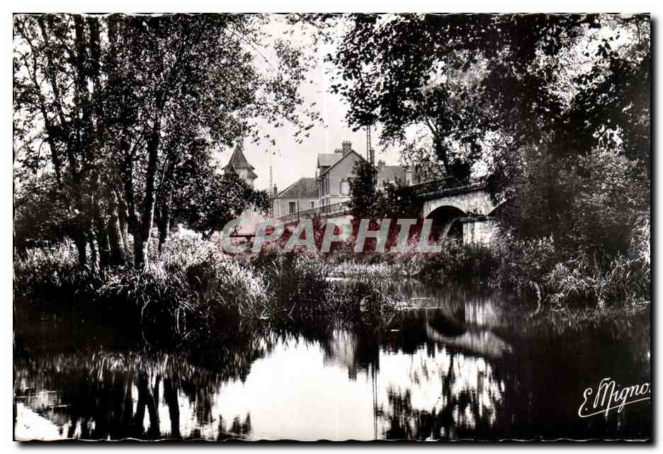 CPSM Souppes sur Loing Les bords du Loing Le pont