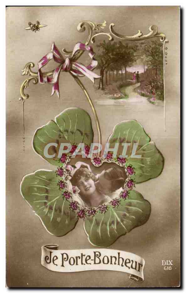 CPA Fantaisie Fleurs Trefle Femme Je porte bonheur