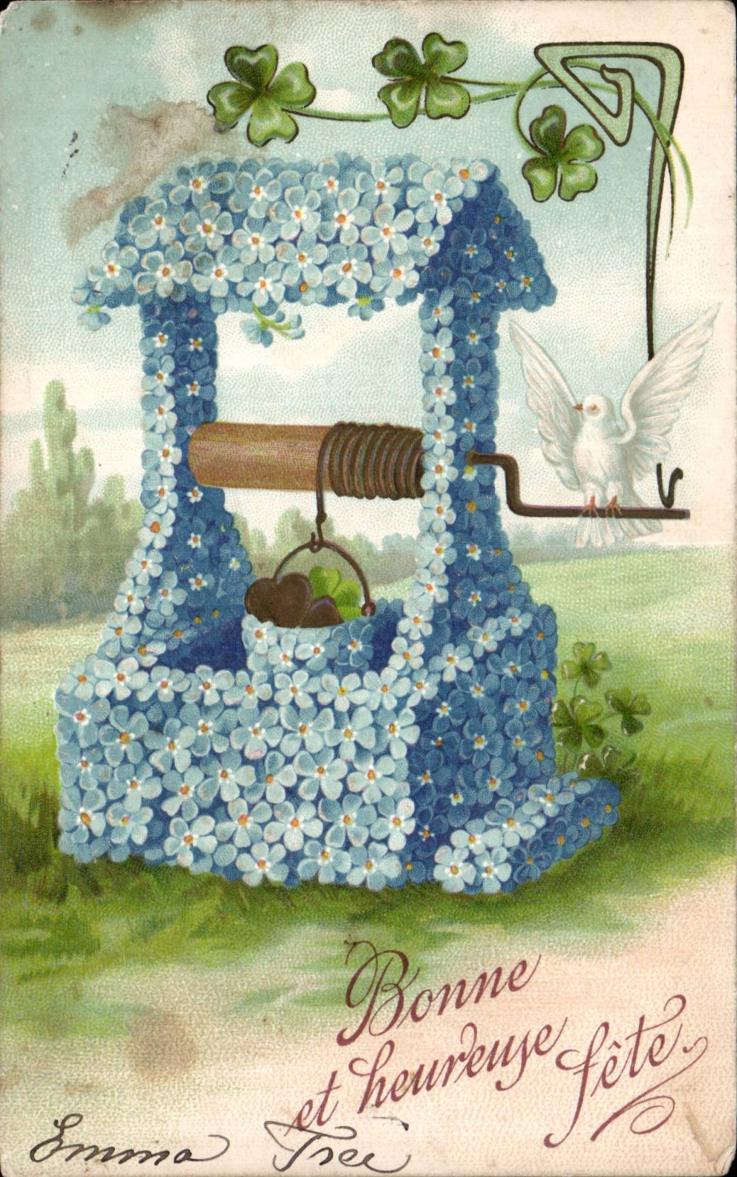 Puits décoré de fleurs — oiseau blanc et trèfles — Emma Trei