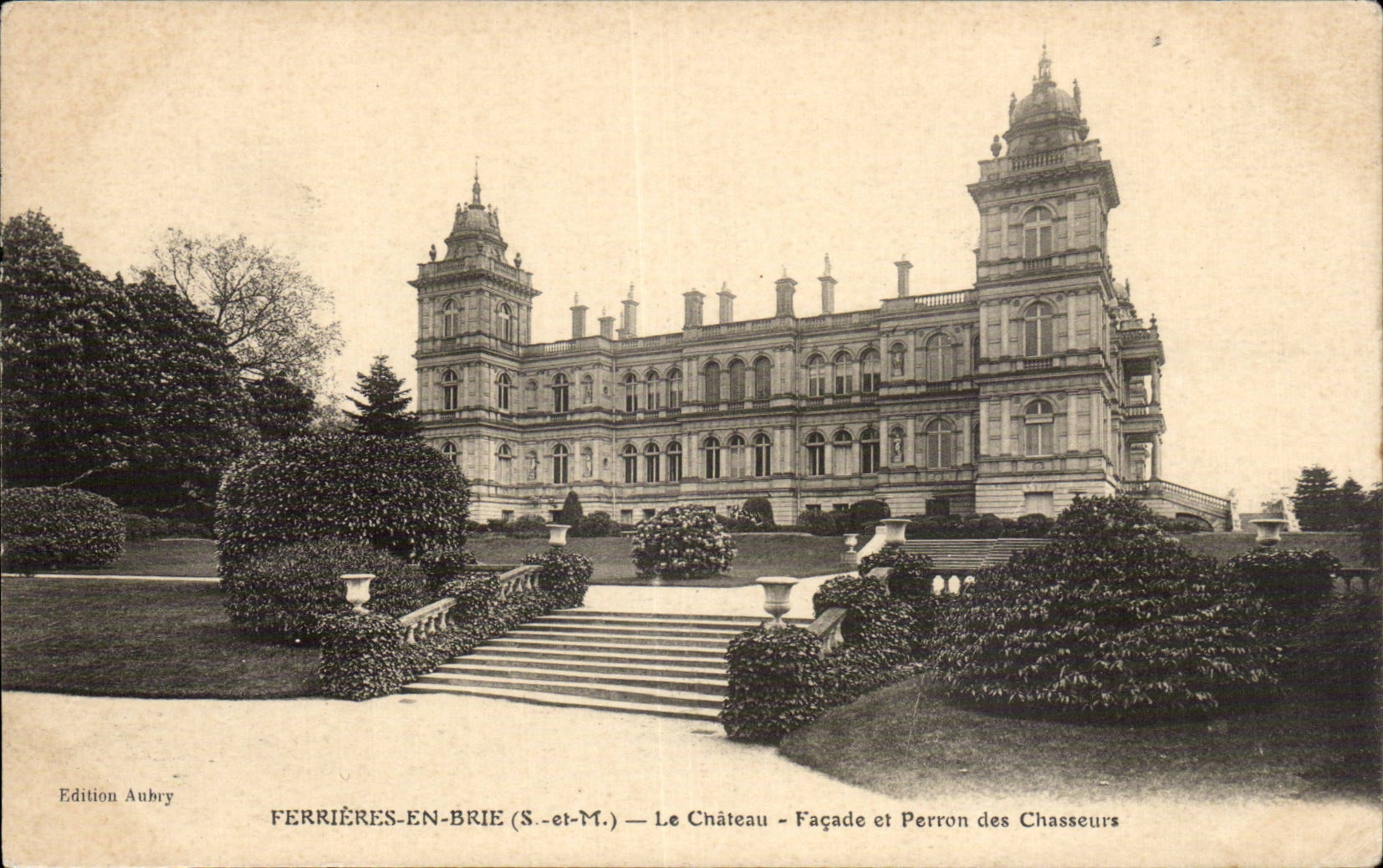 Ferrieres en Brie - Le Chateau - CPA 