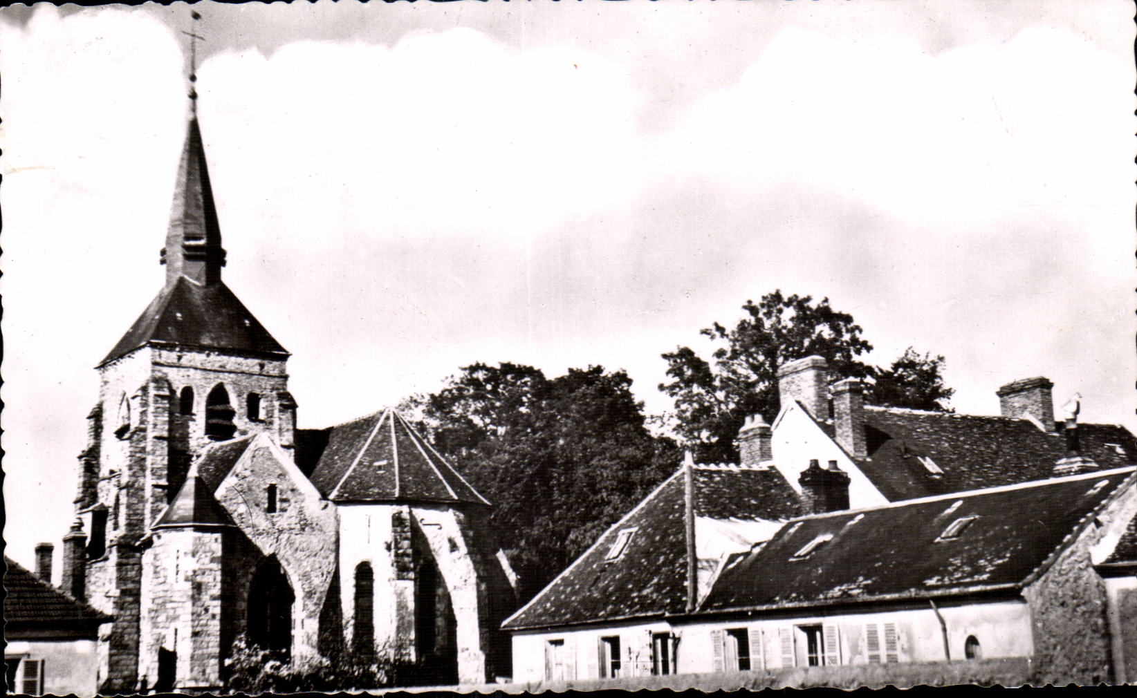 Jouy-sur-Morin — Church — Photogramme Réalisable