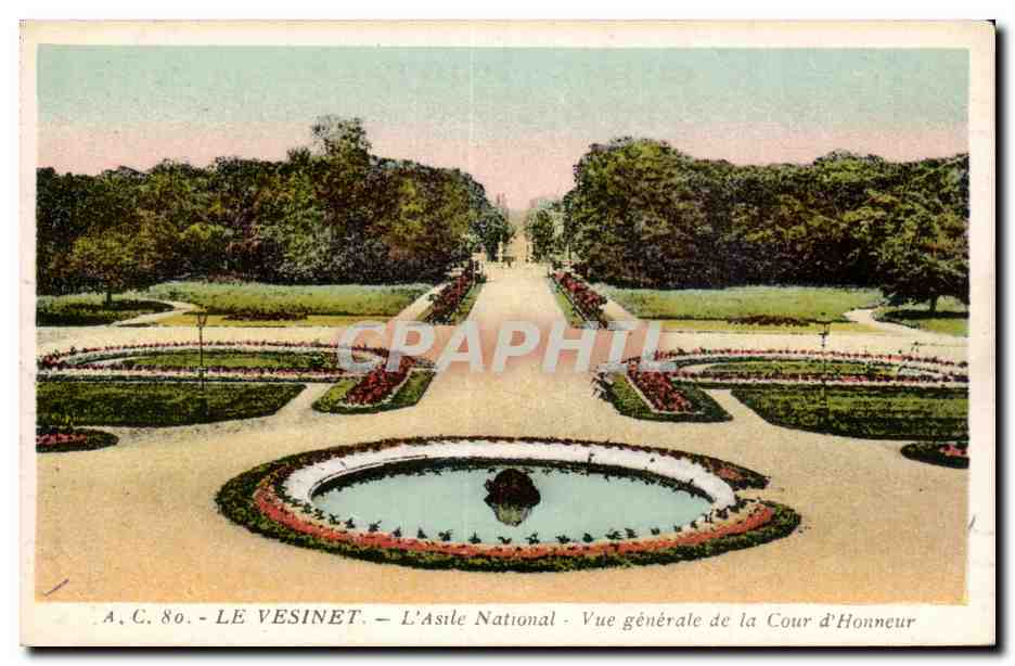 Le Vésinet — L'Asile National — Vue générale de la Cour d'Honneur — A.C. 80