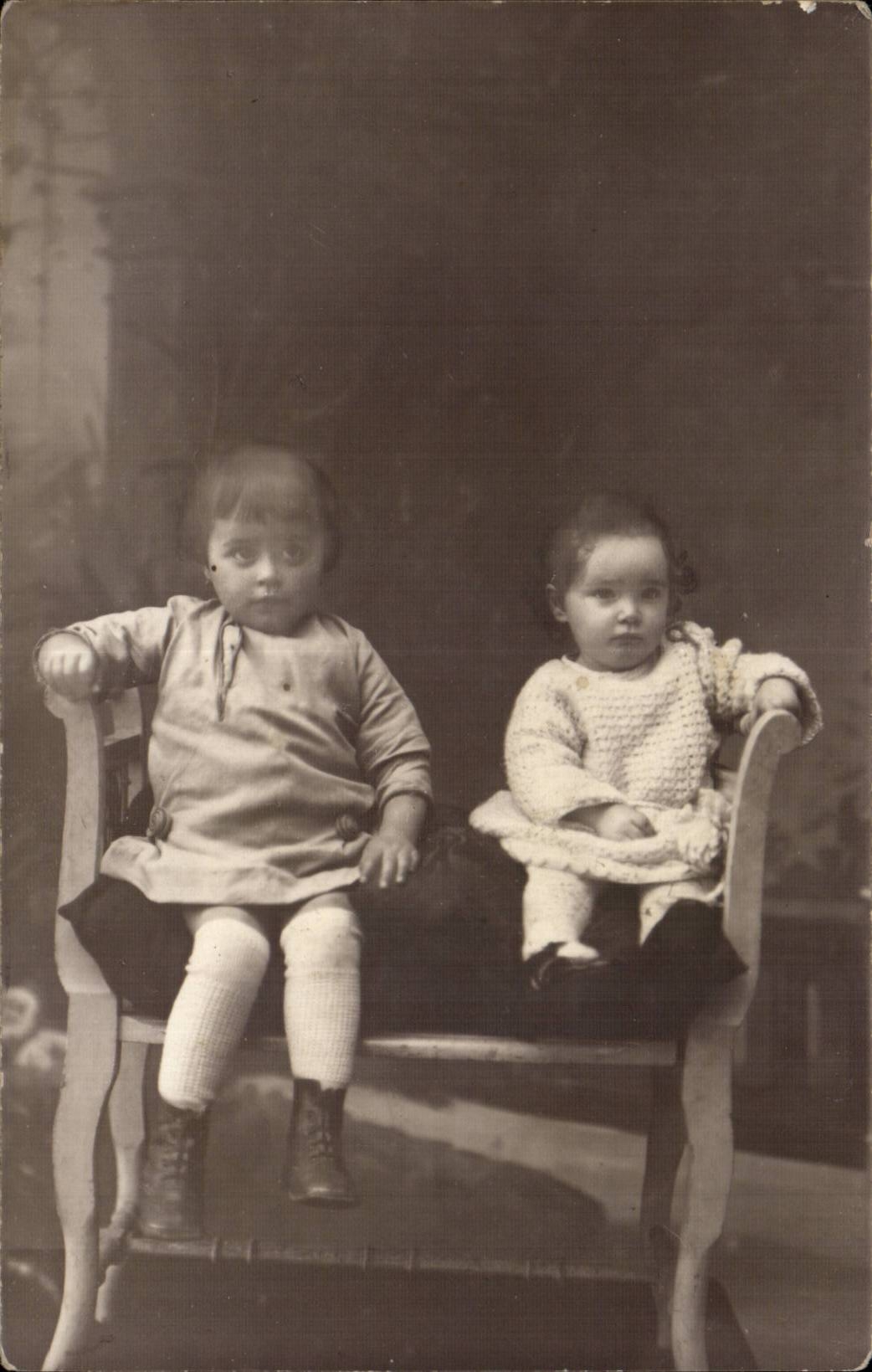 CARTE PHOTO Folklore Costume Enfants Bebe 