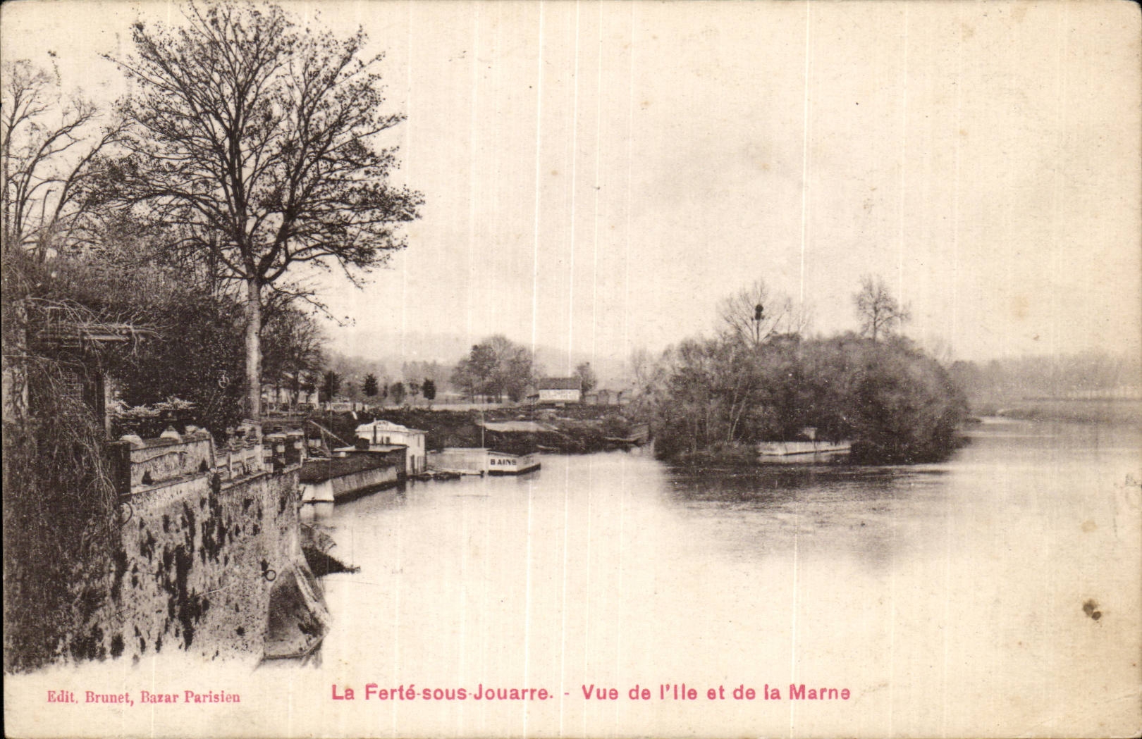 CPA La Ferte sous Jouarre Vue de l ile et de la Marne 