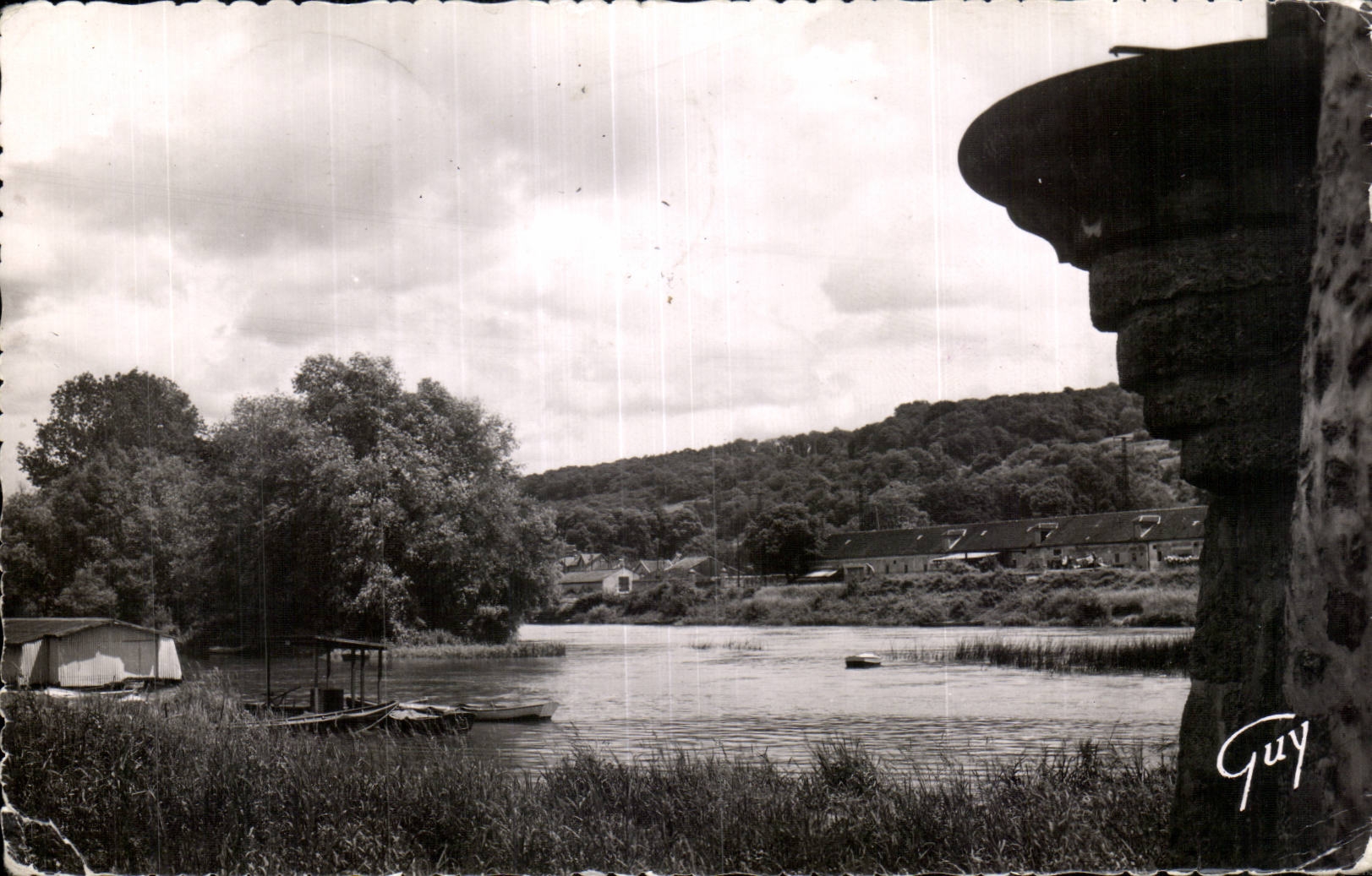 Bords de la Marne — vue depuis un pilier — Éd. d'Art & GUY, n° 26 504