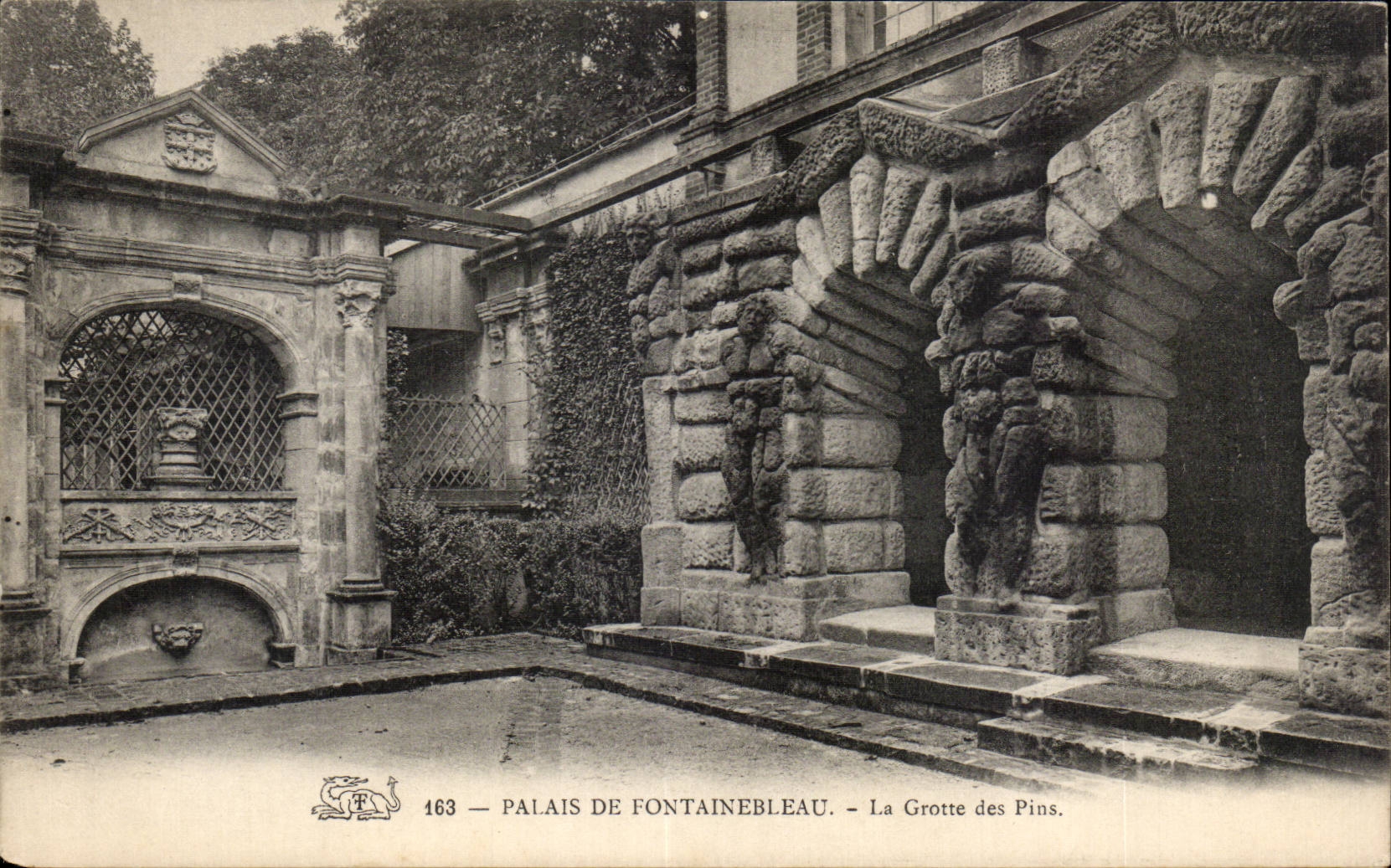 Palacio de Fontainebleau — La Grotta de los Pinos — Editor F. 163