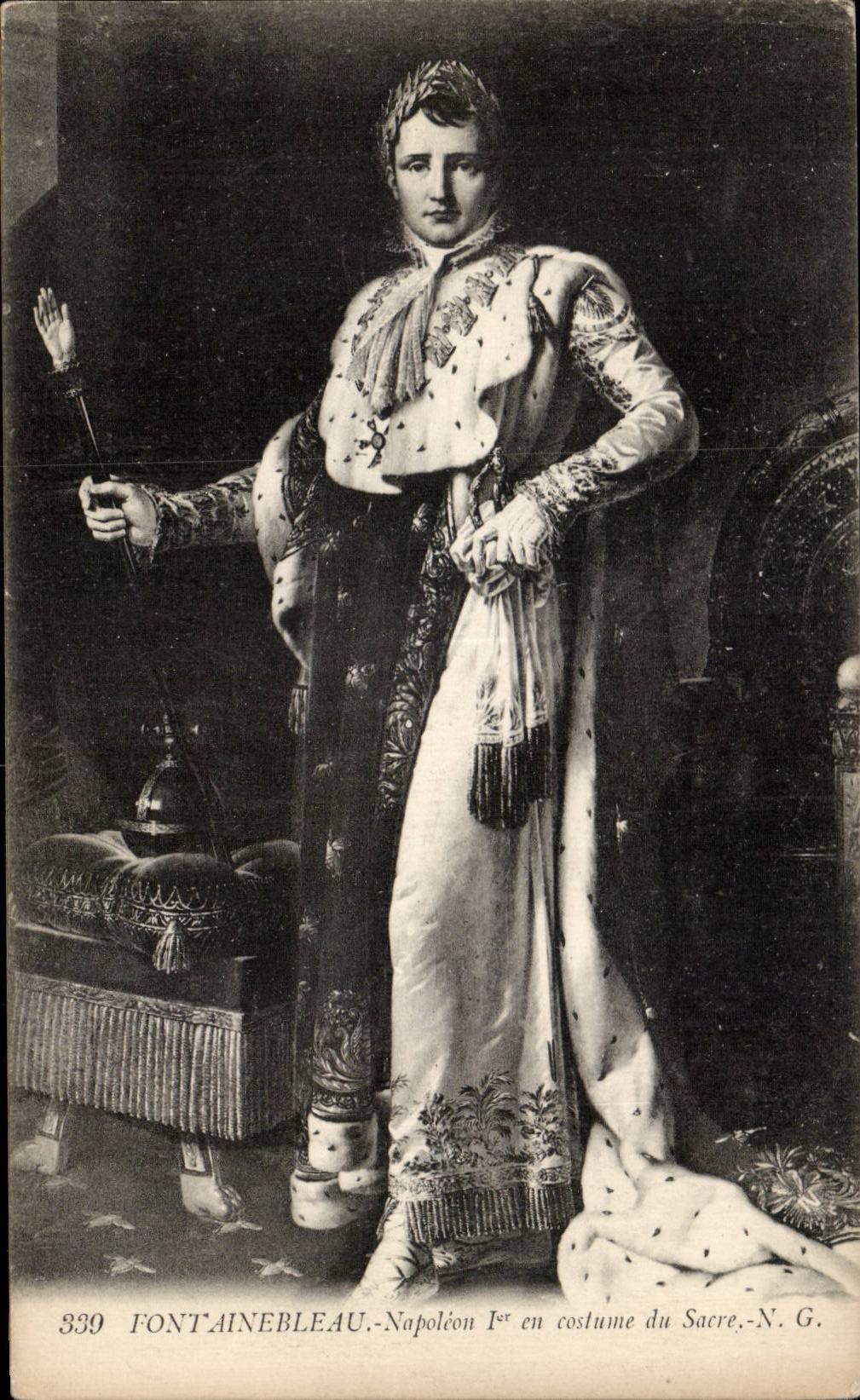 Fontainebleau — Napoléon Ier en costume du Sacre — N.G. n°330