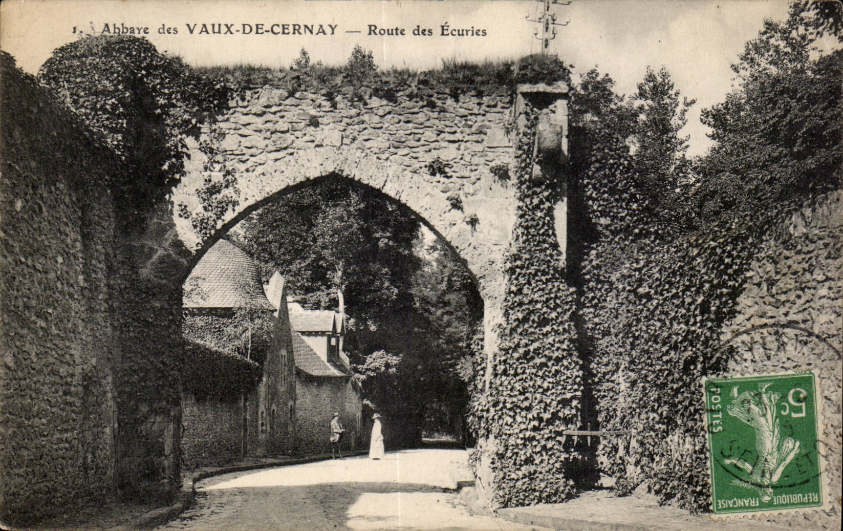 CPA Les vaux de Cernay Route des ecuries