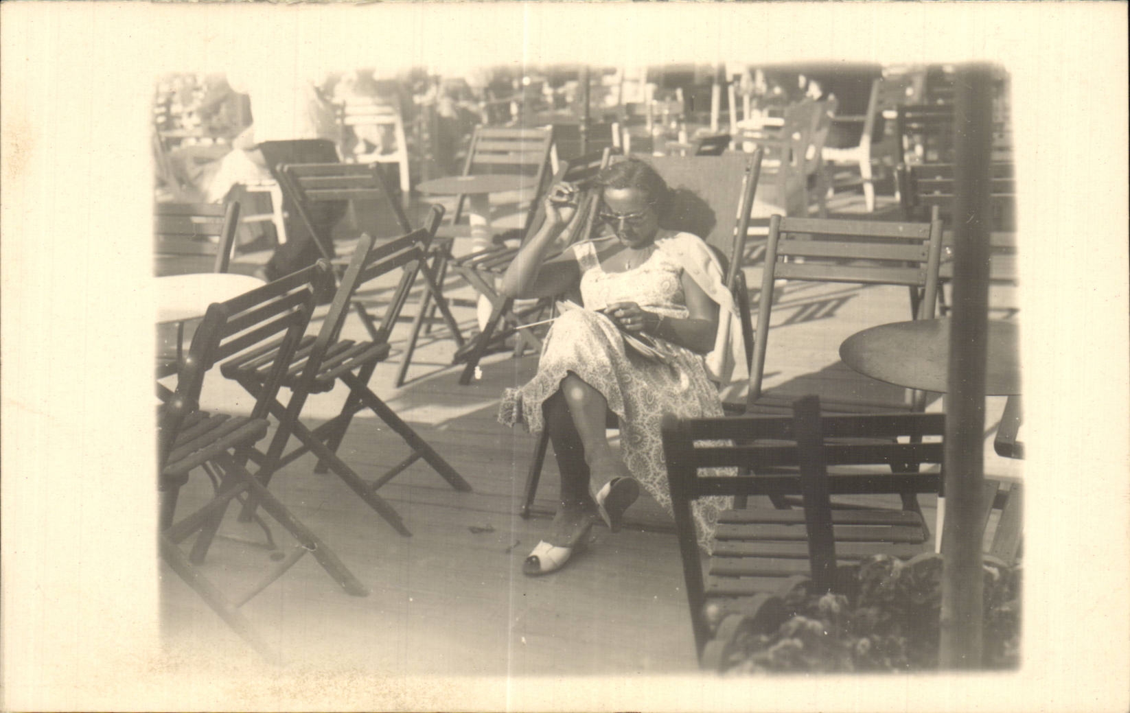 CARTE PHOTO Femme Folklore costume Deauville