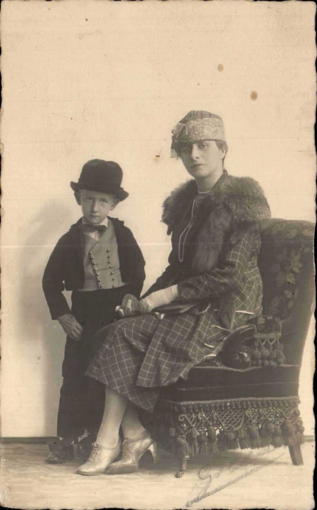 CARTE PHOTO Femmes et enfant Folklore costume Strasbourg 