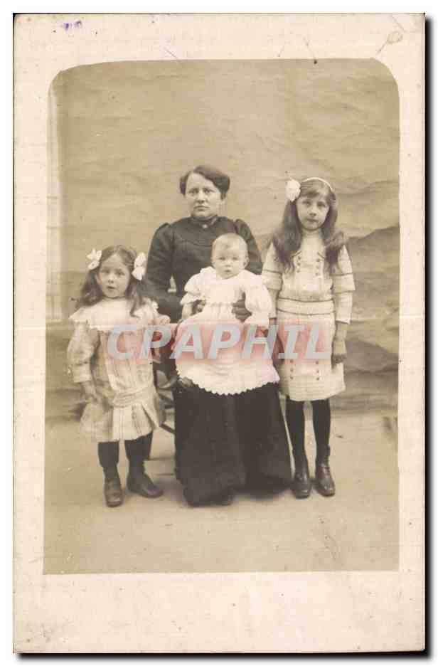 CARTE PHOTO Femme et Enfants Folklore costume 