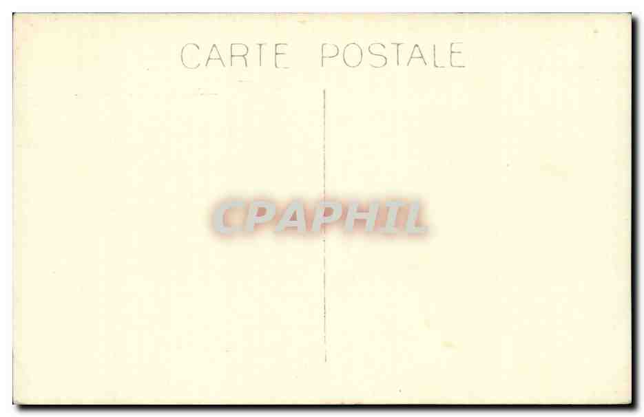 CARTE PHOTO Famille a la campagne Folklore costume  — Rückseite