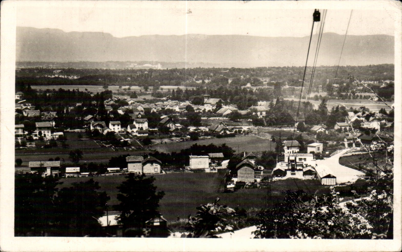 Le Pas de l'Échelle (Haute-Savoie) — Gare de départ du téléphérique du Salève — Édition GIL, Annecy