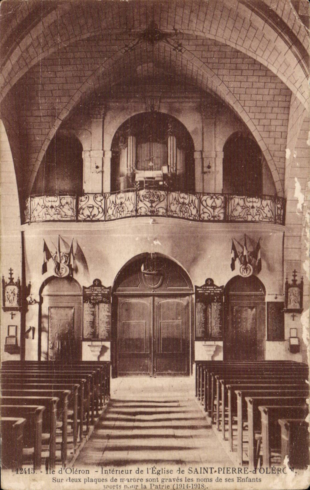 CPA Ile d Oleron Eglise de Saint Pierre d oleron 