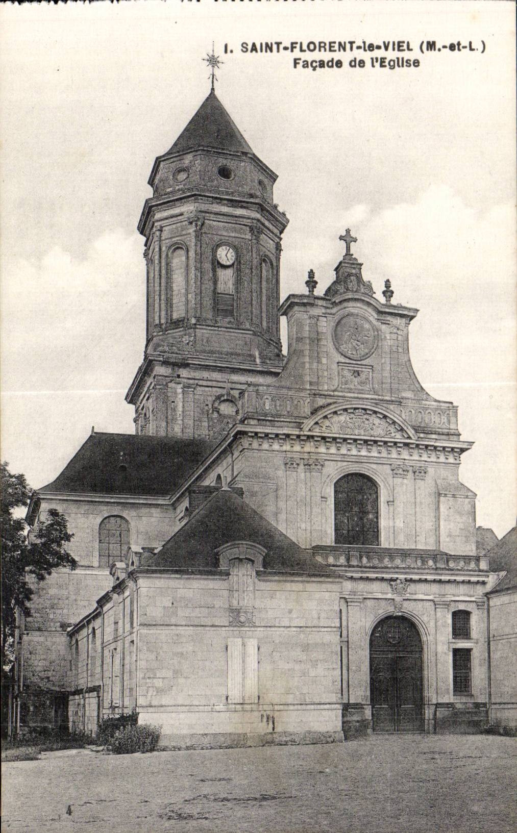CPA St Florent le Vieil Facade de l eglise