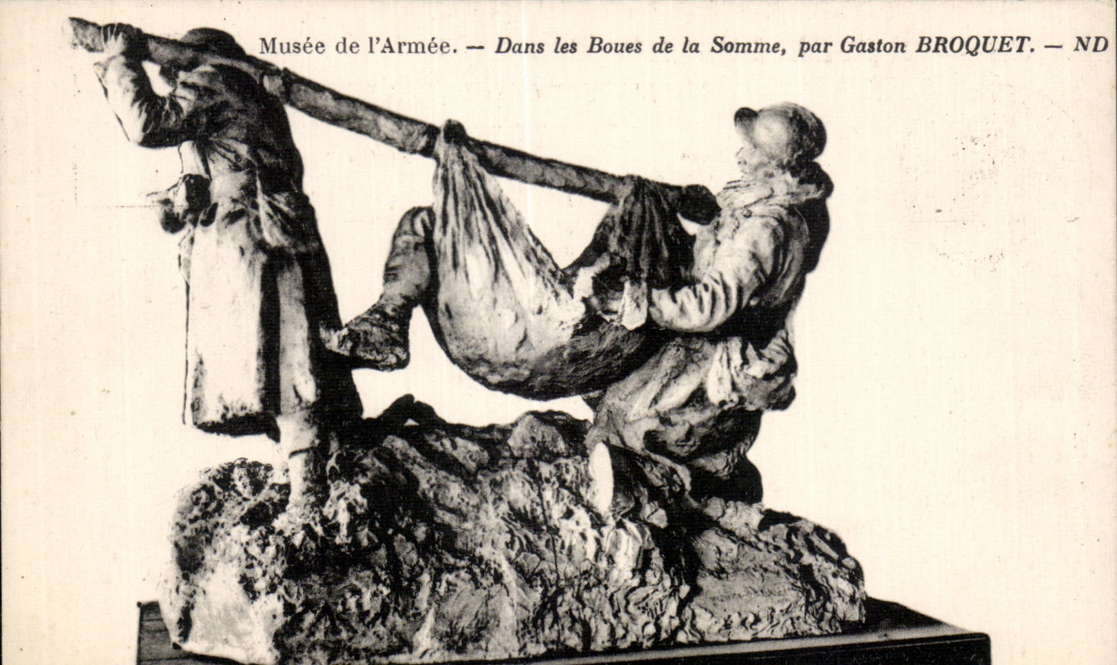 CPA Militaria Musee de l armee Dans les boues de la Somme par GAston Broquet