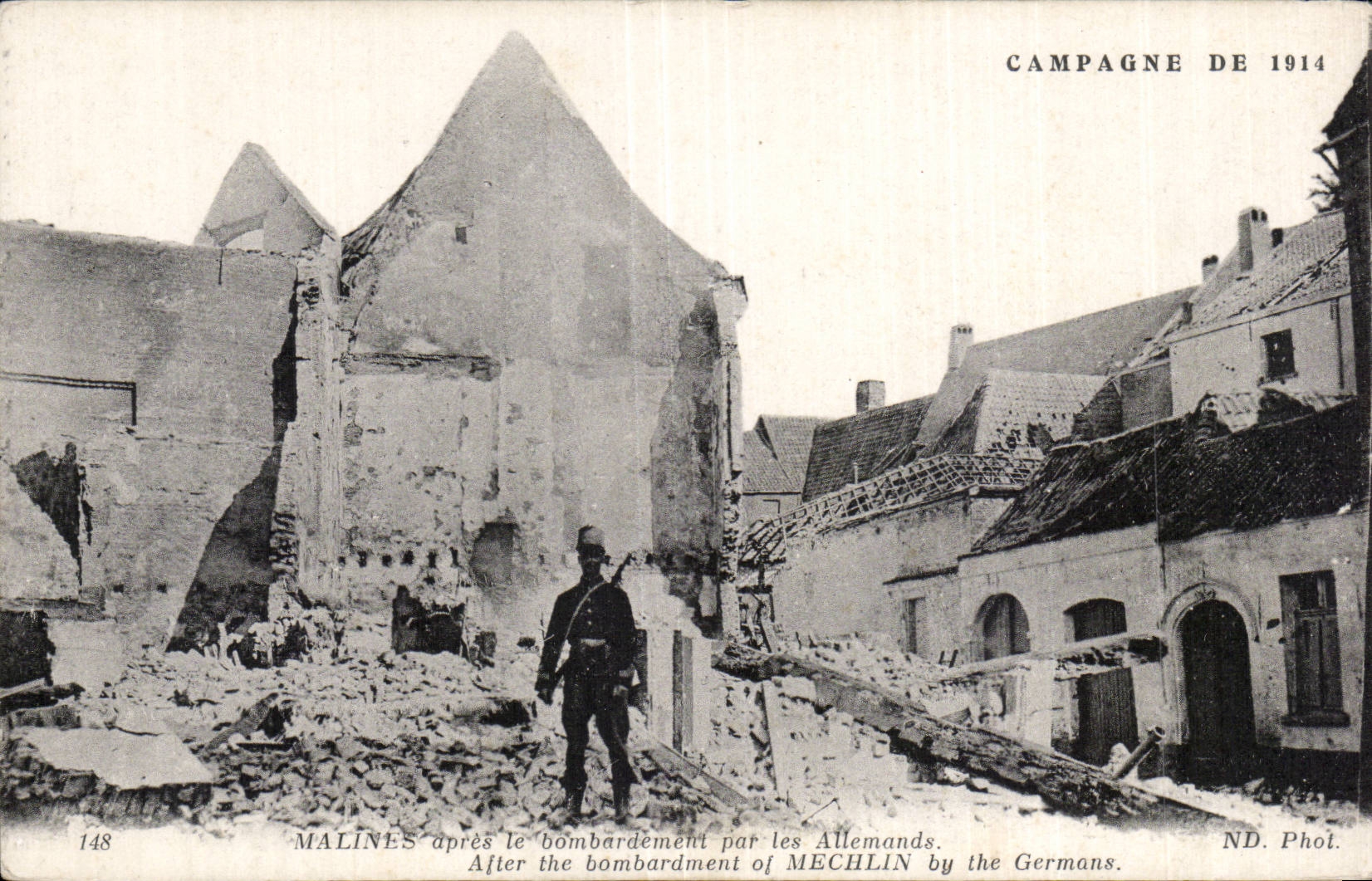 CPA Militaria Malines apres le bombardement par les allemands