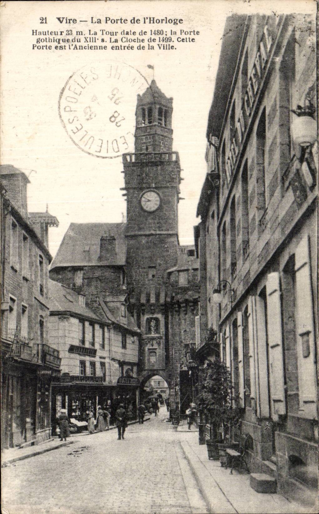 CPA Vire La porte de l horloge