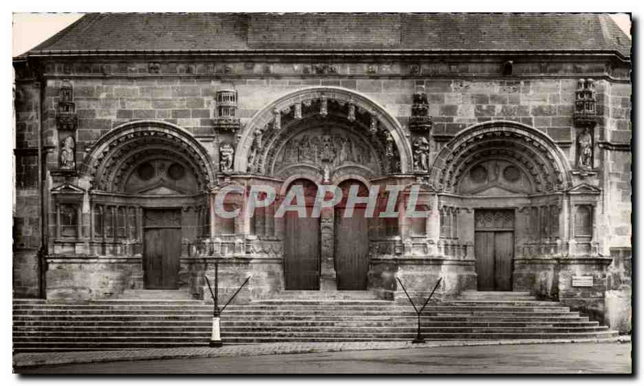 Vouziers — Portail de l'Église Saint-Maurille — Photo Contant
