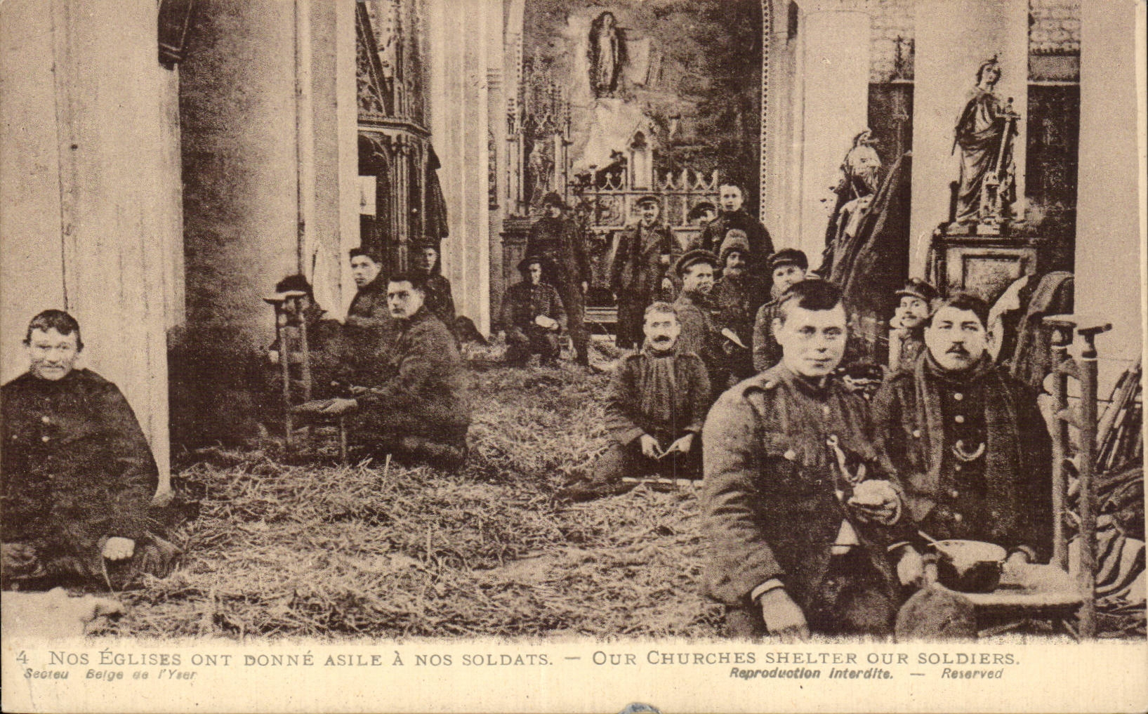CPA Militaria Nos eglises ont donne asile a nos soldats