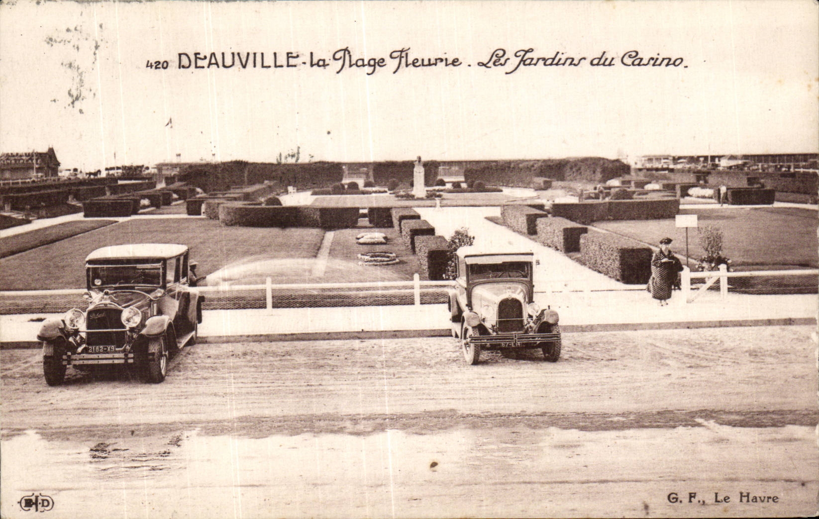 Deauville - la Plage Fleurie. Les Jardins du Casino.