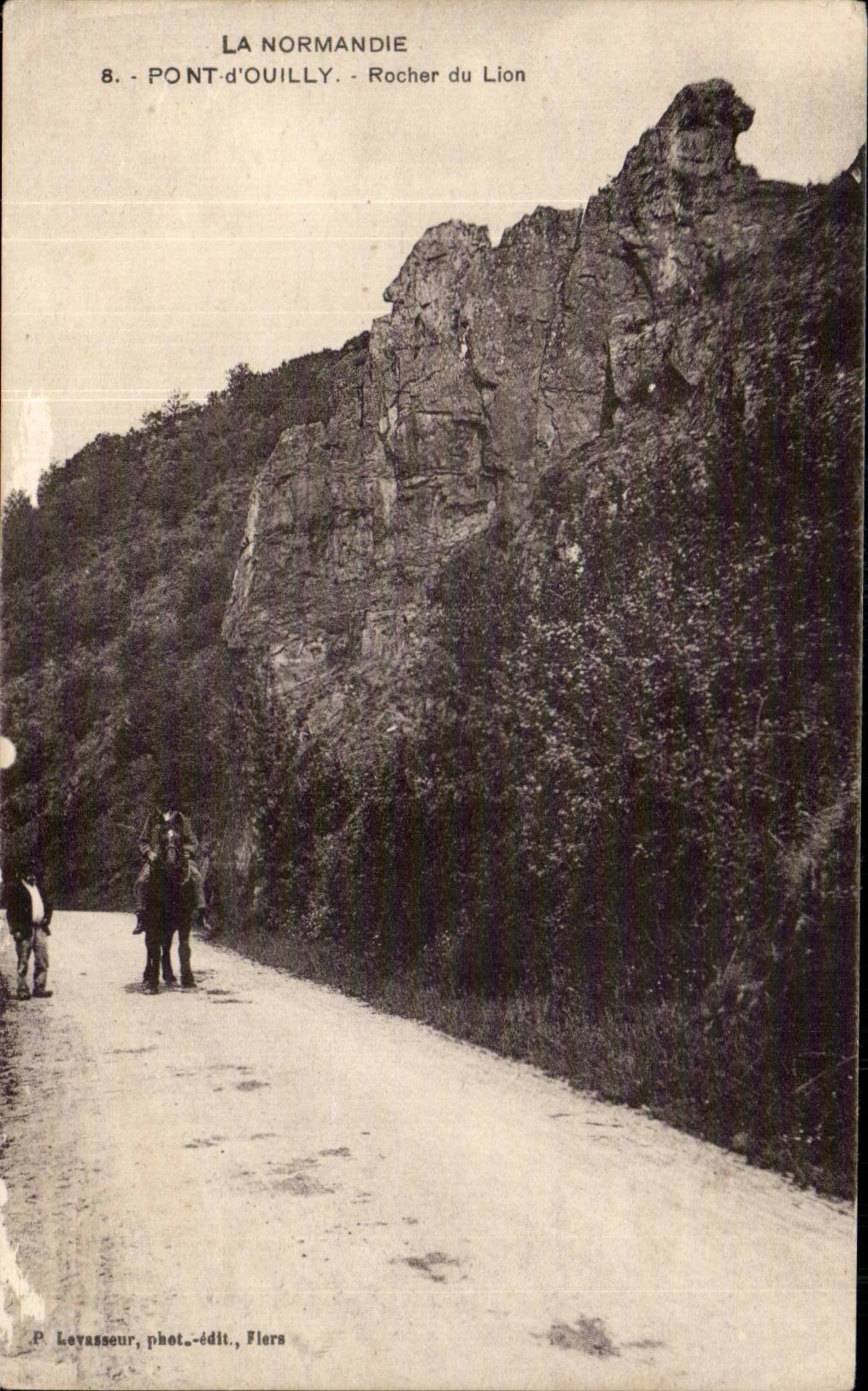 Pont d Ouilly - Rocher du Lion - CPA Cheval Horse