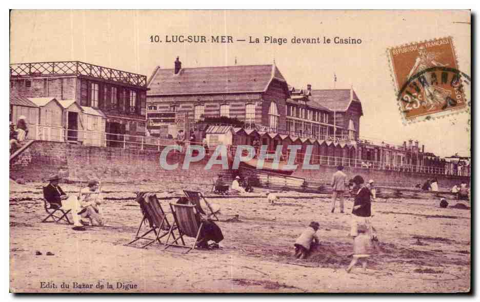 Luc sur Mer - La Plage devant le Casino - CPA