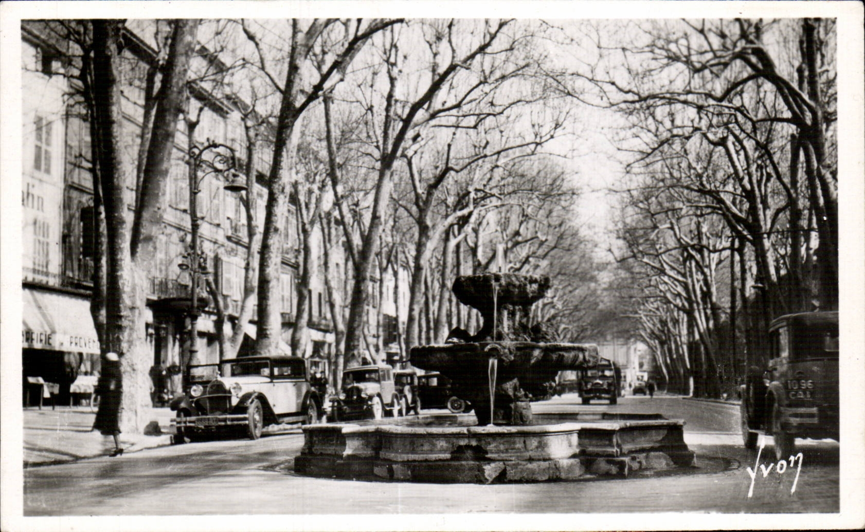 Aix-en-Provence — Fontaine d'eau chaude — Éditions d'Art