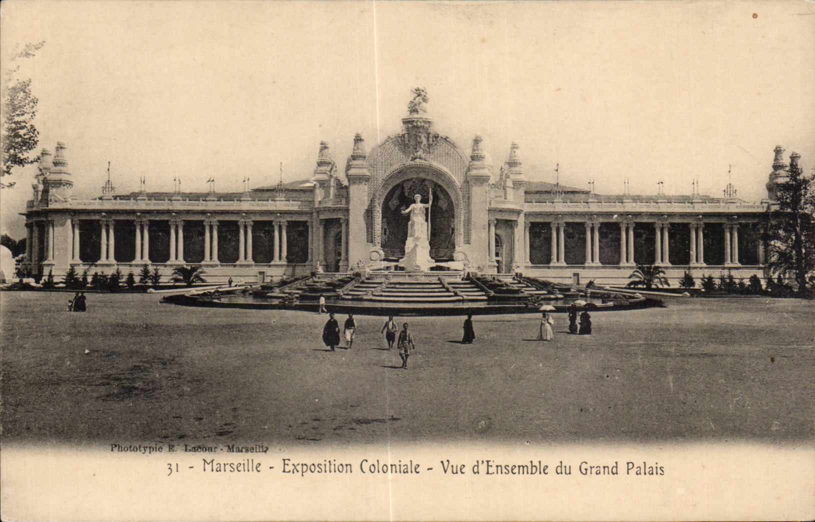 Marseille - Exposition Coloniale - Vue d ensemble du Grand Palais - CPA 