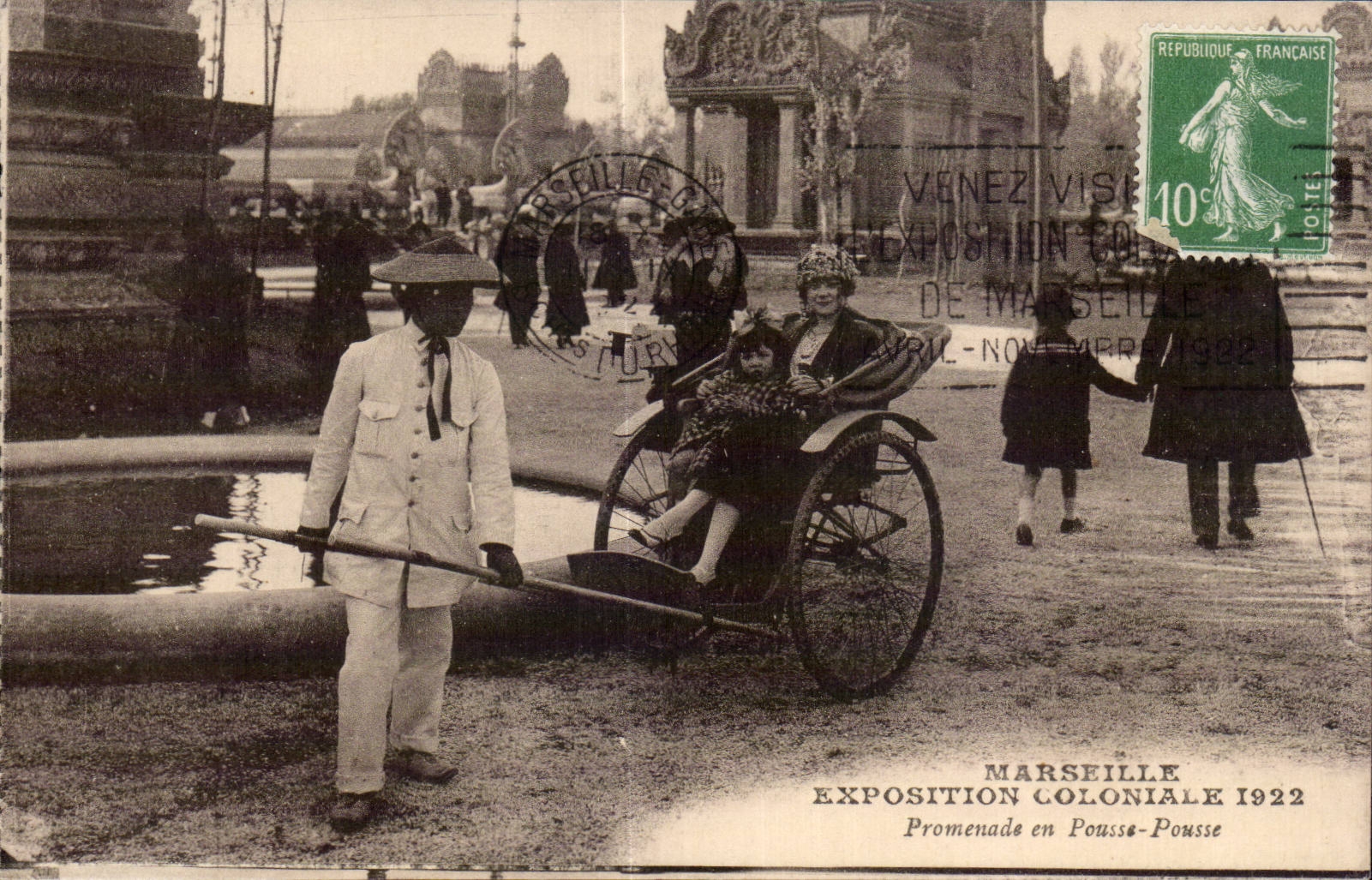 Promenade en Pousse-Pousse — Exposition Coloniale de Marseille 1922 — Éditeur non identifié