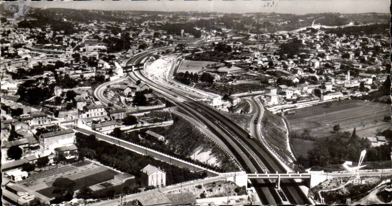 Marseille - Commerce et Transports - L Autoroute - CPA 