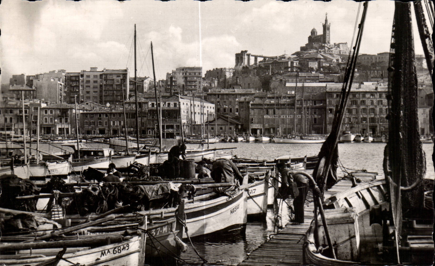 CPSM Marseille Un coin du port