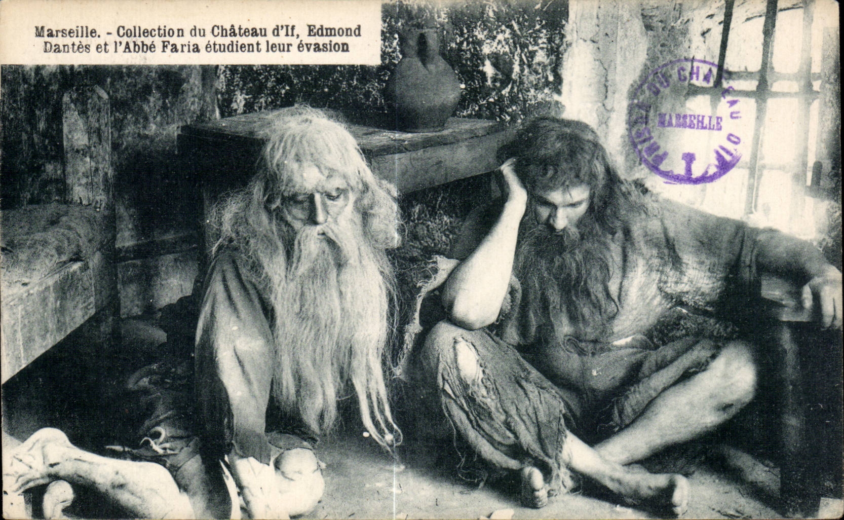 CPA Marseille Collection du chateau d If Edmond Dantes et l abbe Faria