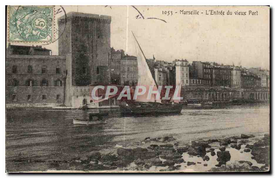 CPA Marseille L entree du vieux port Bateau