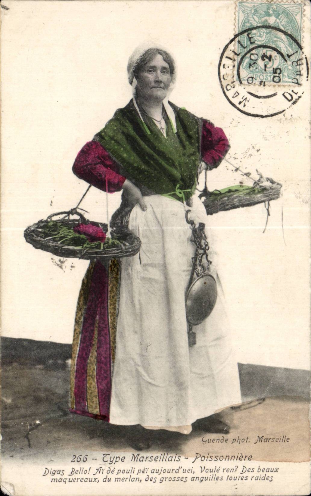 Folklore - Costumes - Type Marseillais - Poissonniere - CPA 