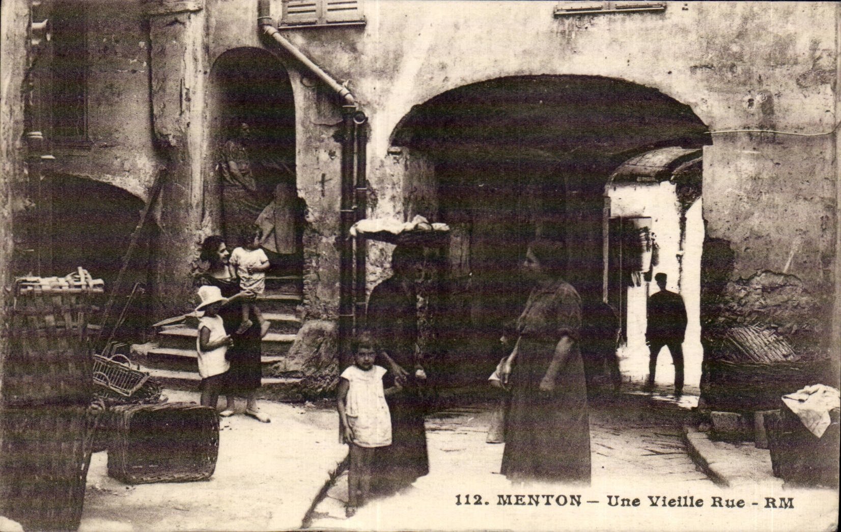 Menton — Une Vieille Rue — RM