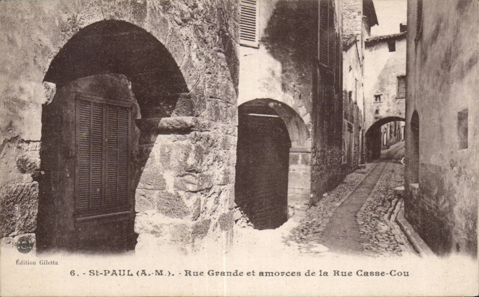 Saint Paul - Rue Grande et amorces de la Rue Casse Cou - CPA 