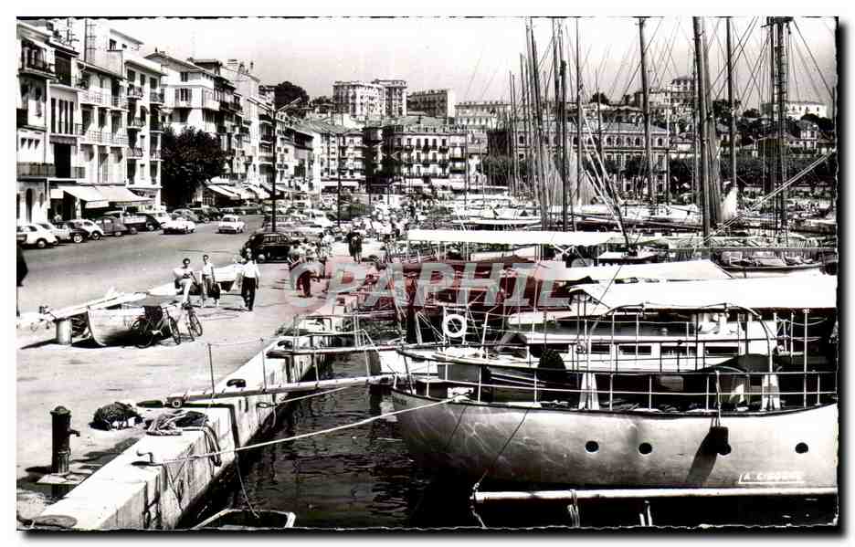 Cannes - Quai Saint Pierre - Le Port Bateaux - CPA 