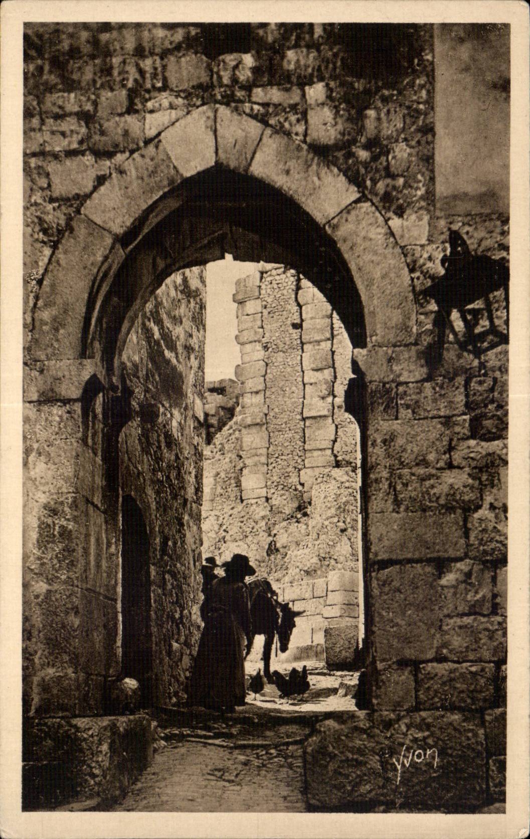 La Turbie - Vieille Porte du Village — La Douce France - Côte d'Azur — Édition d'Art YVON, Paris
