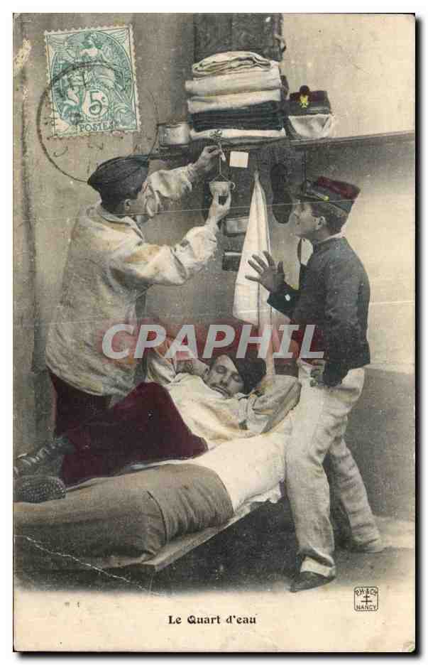 CPA Fantaisie Militaria Le quart d eau