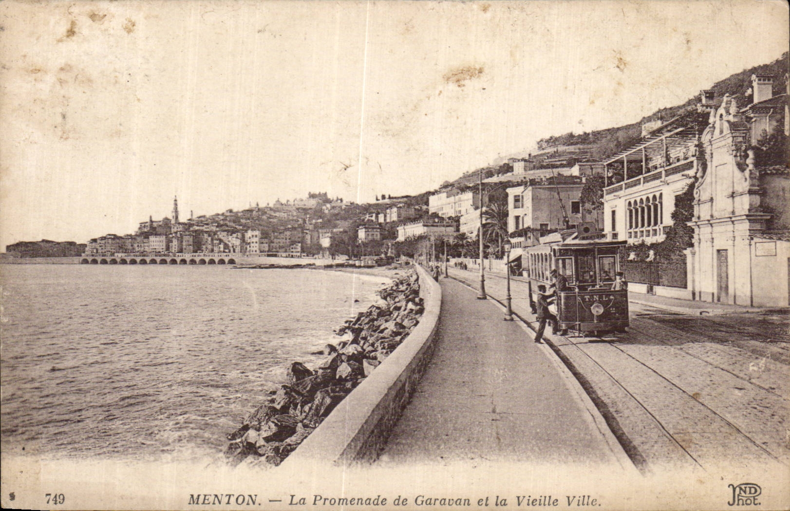 Menton - La Promenade de Garavan et la Vieille Ville Tramway - CPA 