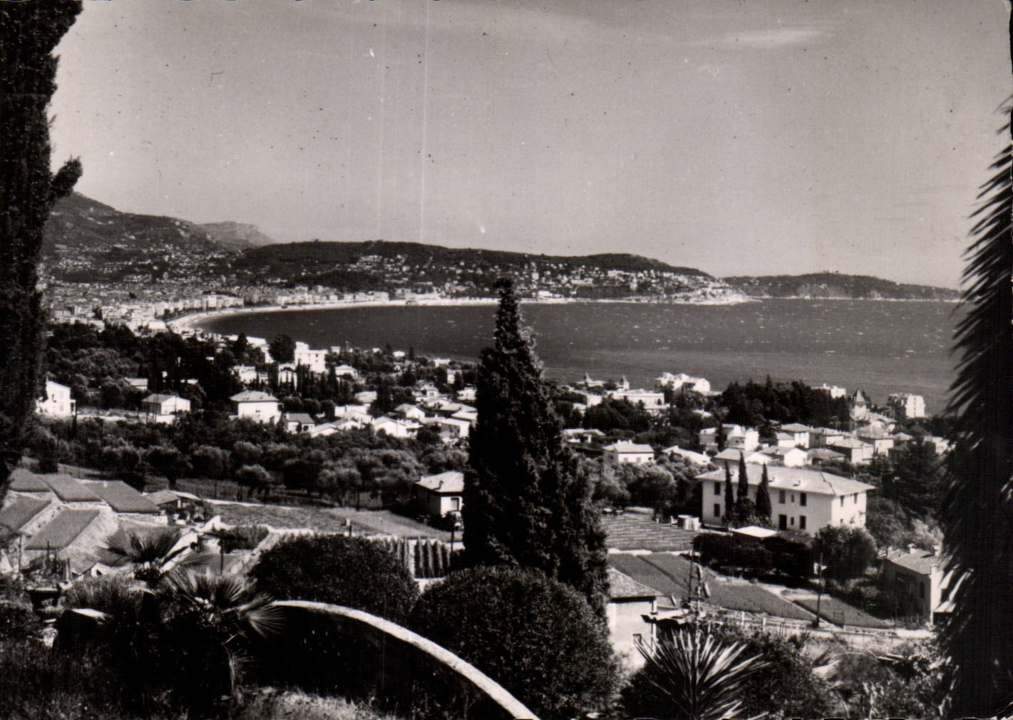 Nice - Vue Generale - Baie des Anges - CPA 