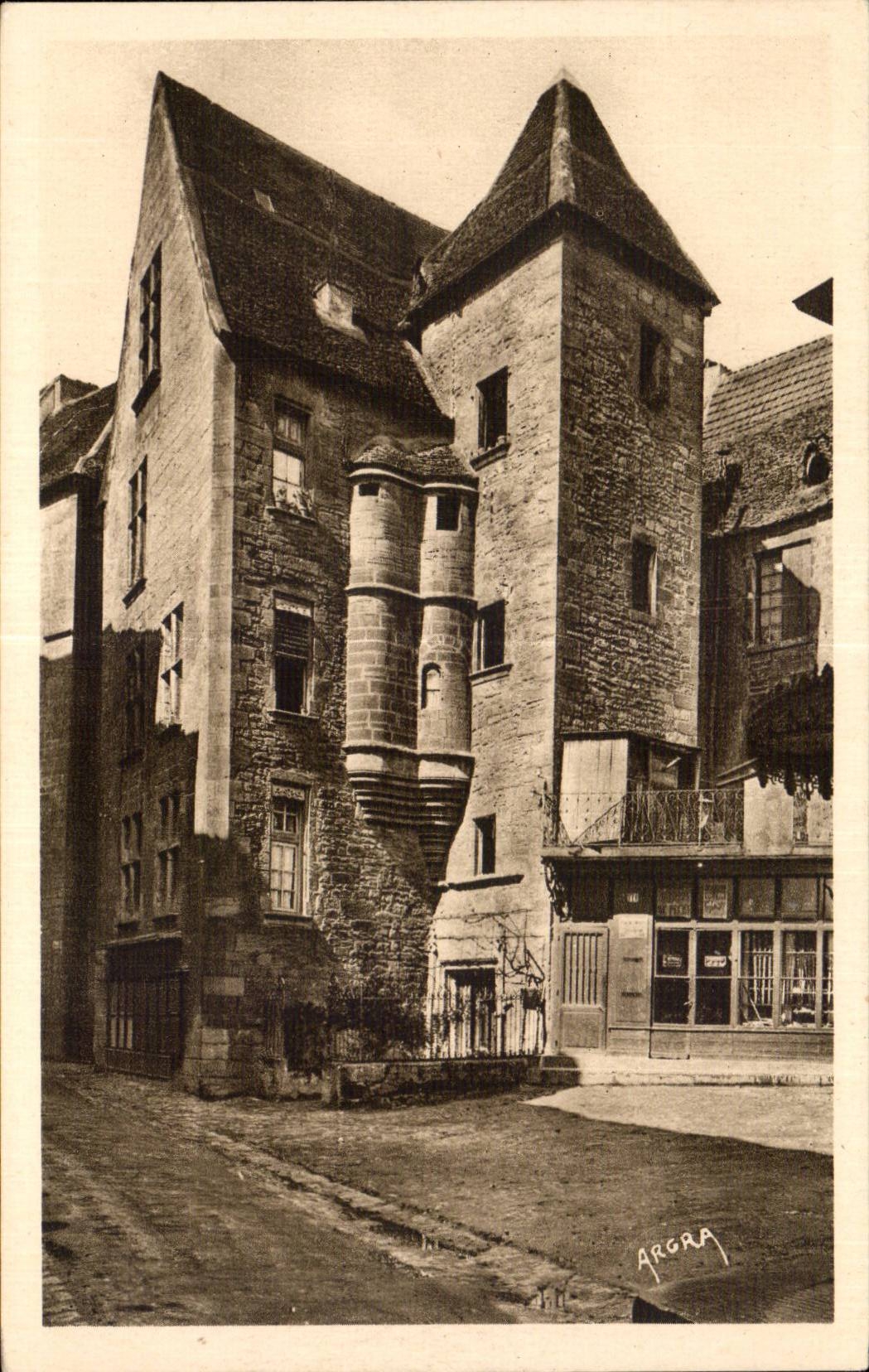 Sarlat — Hôtel du XVᵉ siècle — Rue des Consuls — Les Arts Graphiques, Toulouse