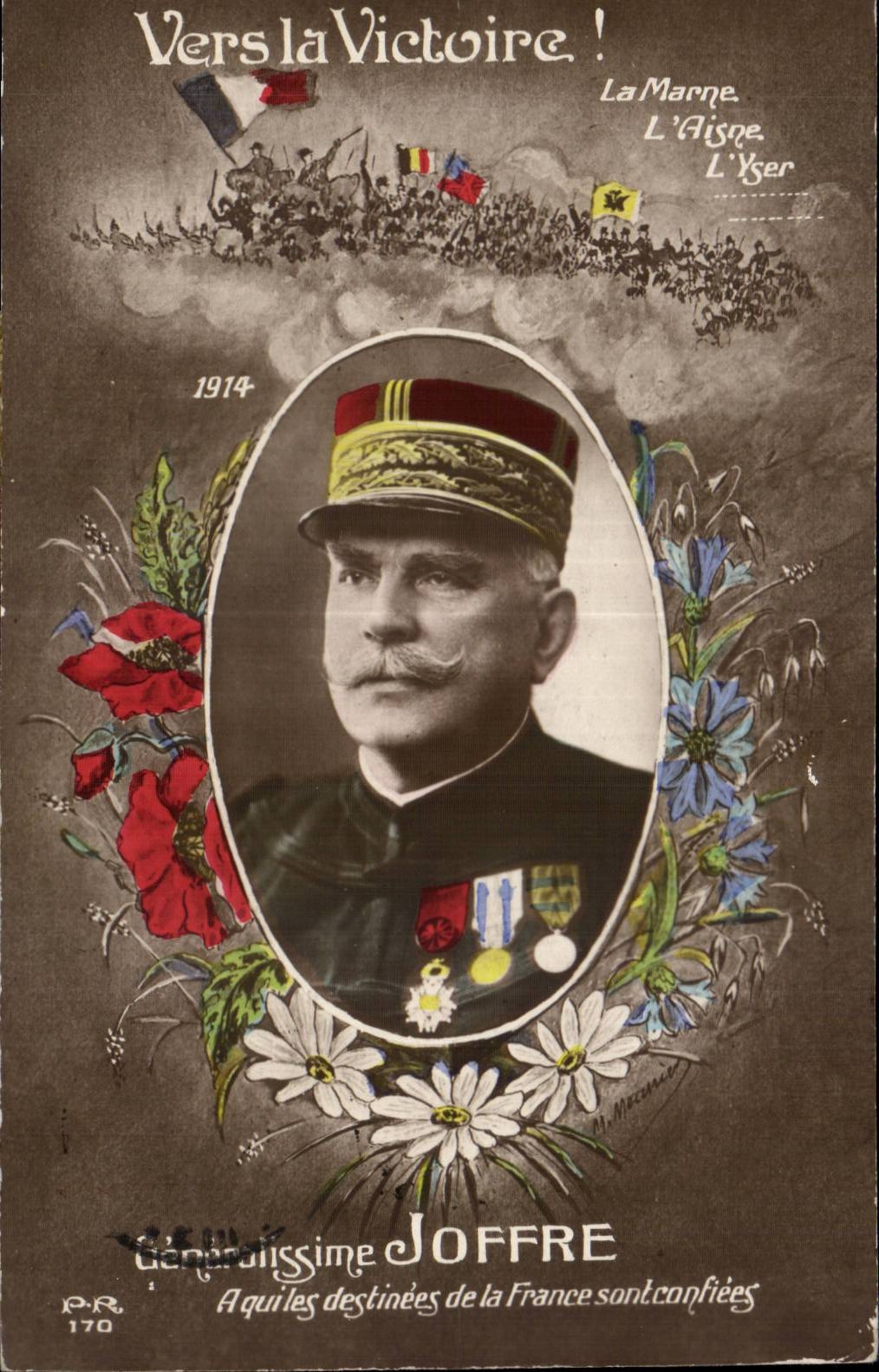 CPA Militaria La grande guerre 1914 Vers la victoire General Joffre