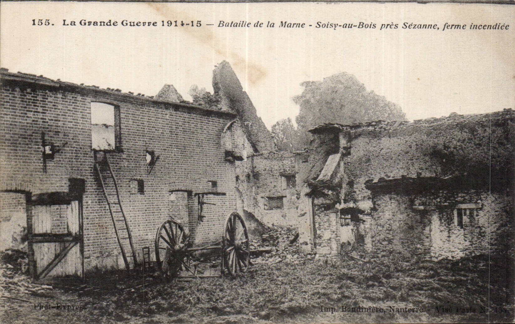 CPA Militaria La grande guerre 1914 Bataille de la Marne Soisy au Bois pres Sezanne ferme incendiee