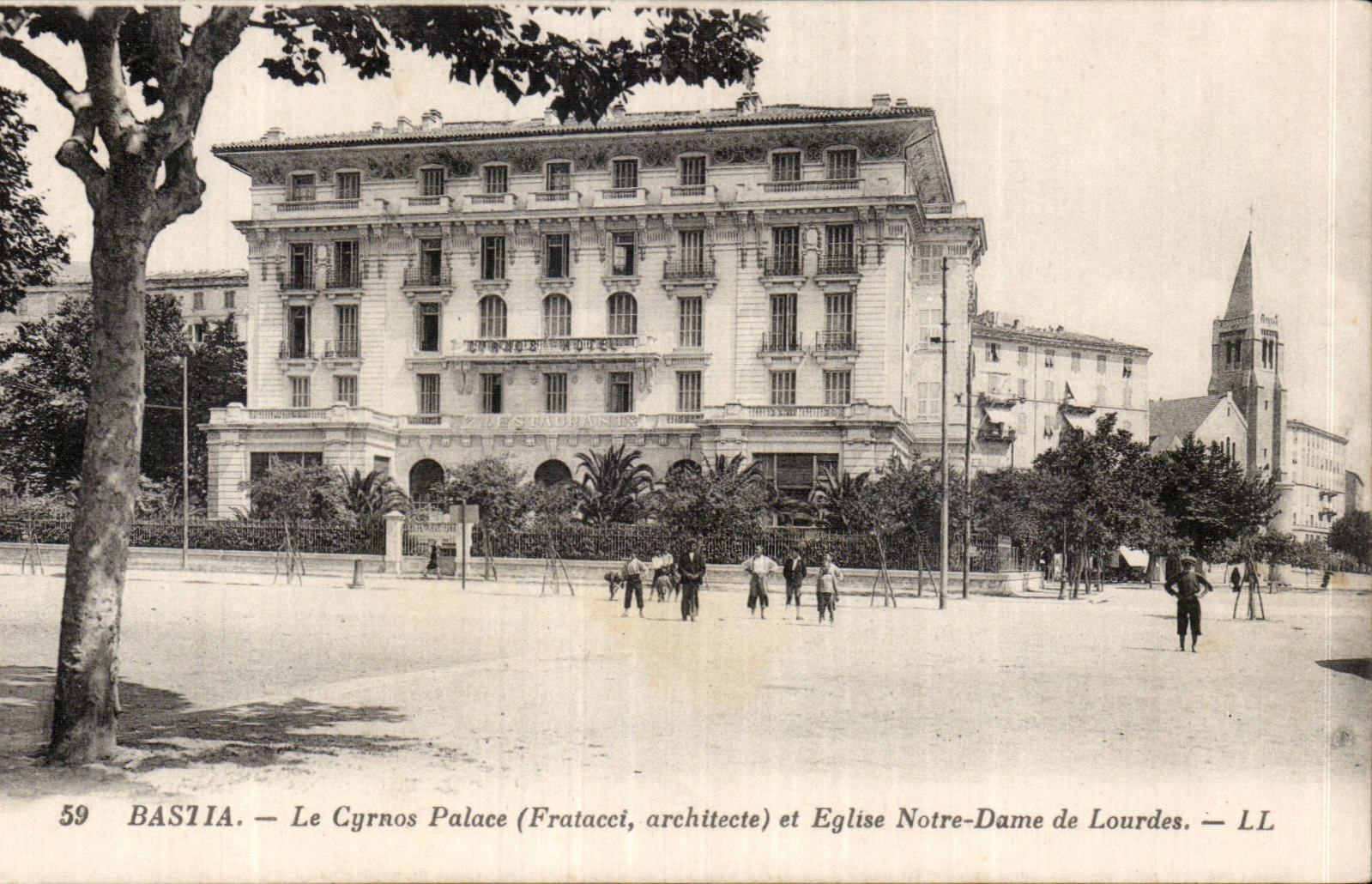 CPA Corse Corsica Bastia Le Cyros Palace et eglise Notre Dame de Lourdes